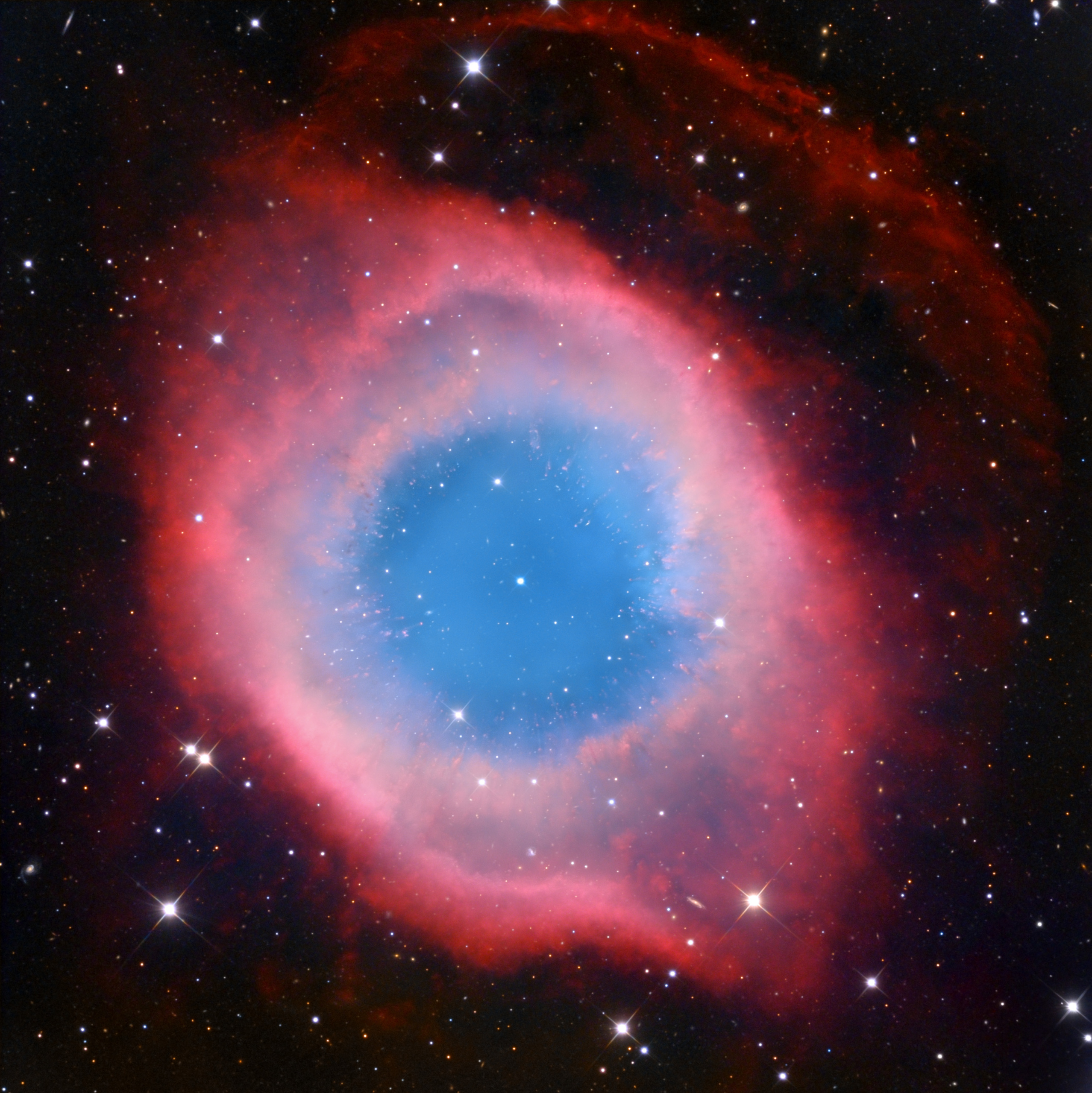 Hubble picture 65bis : Helix Nebula Water Bottle by oldking